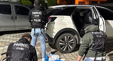 Torbalı'da polisin durdurduğu araçtan metamfetamin çıktı