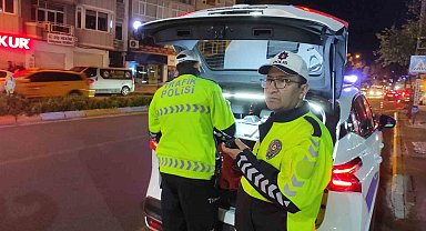 Trafik ekiplerinden 'reflektör yelek' denetimi