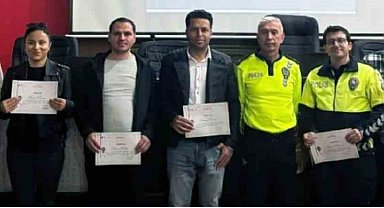 Trafik ekiplerine uyuşturucu test cihazı kullanıcı eğitimi