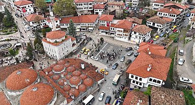 Trafik ve ulaşım düzenlemeleri Safranbolu'yu bayramda rahatlattı