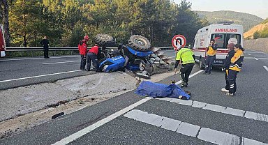 Traktör devrildi, sürücü hayatını kaybetti