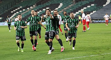 Trendyol 1. Lig: Kocaelispor: 7 - Yeni Malatyaspor: 1