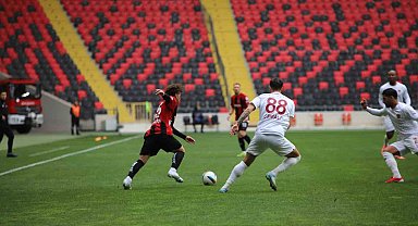 Trendyol Süper Lig: Gaziantep FK: 1 - Atakaş Hatayspor: 1