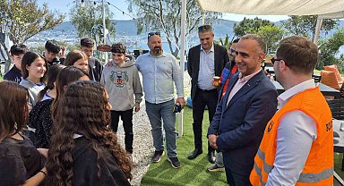Turizm Haftası'nı temizlik yaparak kutladılar