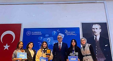 Türkeli Gençlik Merkezi temsilcilerinden il birinciliği başarısı