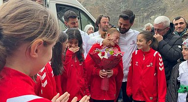 Türkiye şampiyonu Şeyma Keskin'e memleketinde coşkulu karşılama