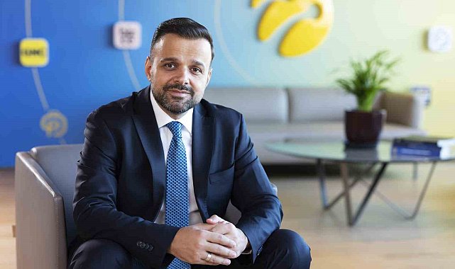 Türkiye'de üretilen 5G destekli telefon Turkcell'de