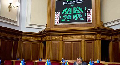Ukrayna'da sıkıyönetim 3 ay daha uzatıldı