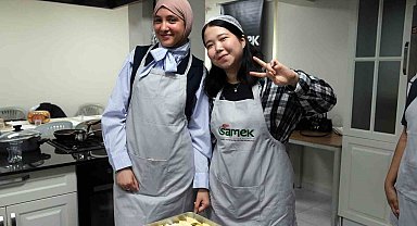 Uluslararası öğrenciler Türk mutfağını SAMEK çatısı altında öğrendiler