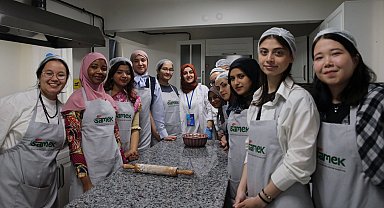 Uluslararası öğrenciler Türk mutfağını SAMEK'te öğrendiler