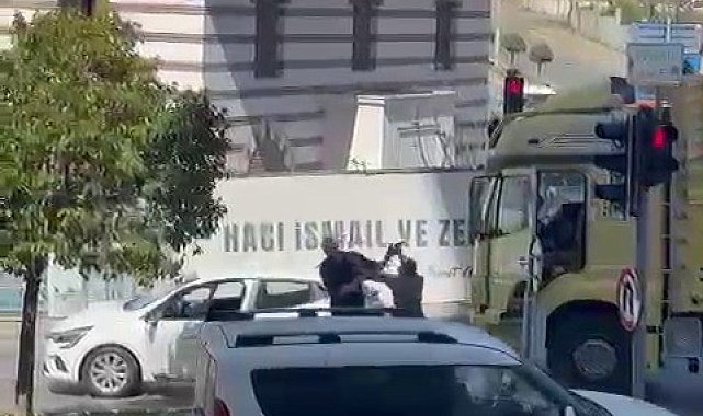 Ümraniye'de trafikte dehşet: Kamyon şoförü çekiçle saldırdı