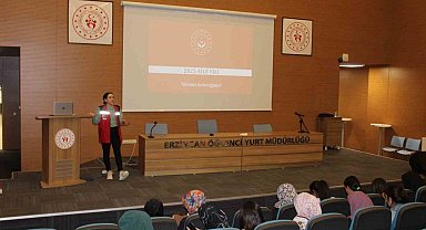 Üniversitelilere "Aile Yılı Semineri" düzenlendi
