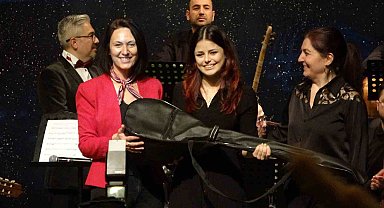 Uşak'ta 'Liselerarası Halk Müziği Solo' ses yarışması düzenlendi