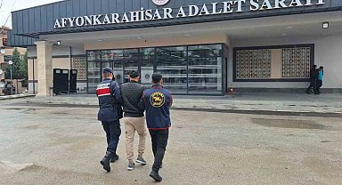 Uyuşturucu ticareti suçundan aranan şahsı JASAT yakaladı