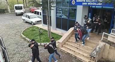 Uyuşturucuyu patiğe sakladılar: 5 kişi tutuklandı