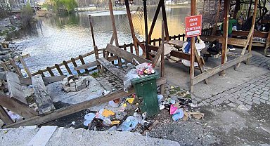 Uzundere Yedigöller Mesire Alanı çöplüğe döndü