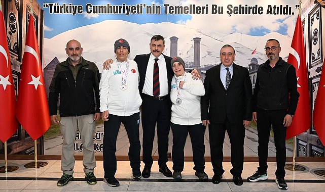 Vali Çiftçi'den anlamlı kabul