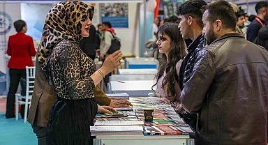 Van Büyükşehir Belediyesi, Doğu Anadolu Kariyer Fuarı'nda stant açtı