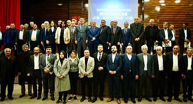 Van Büyükşehir Belediyesi Genel Sekreteri Akhan, mahalle muhtarlarıyla buluştu