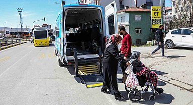 Van Büyükşehir Belediyesinden engellilere ulaşım desteği