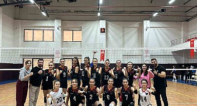 Van'ın ev sahipliğinde genç voleybolcular parkeye çıkıyor