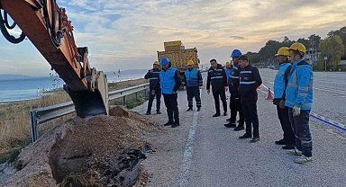 VASKİ ana su hattındaki arızayı gidermek için kesintisiz mesai yapıyor