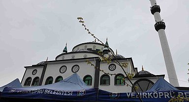 Vezirköprü'de yeni cami ibadete açıldı