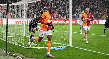 Victor Osimhen ligde 21. golünü kaydetti
