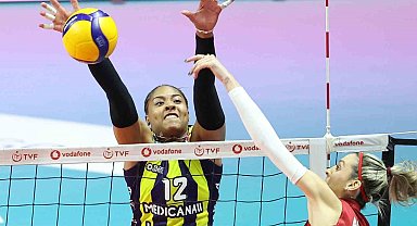 Vodafone Sultanlar Ligi: Fenerbahçe: 3 - Galatasaray: 1
