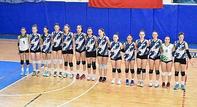 Voleybol Yıldız Kızlar Grup Birinciliği maçları Çorlu'da oynandı