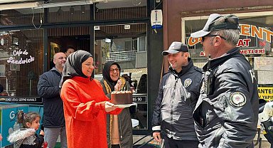 Yalova'da kavga ihbarına giden polislere pasta sürprizi