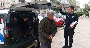 Yaşlı adam parkta oturan üniversite öğrencisi kızı tacizden gözaltına alındı