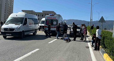 Yaya geçidinde aracın çarptığı kadın yaralandı