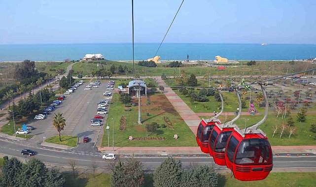 Yenilenen teleferiğe tatilde yoğun ilgi: 10 bin yolcu taşıdı
