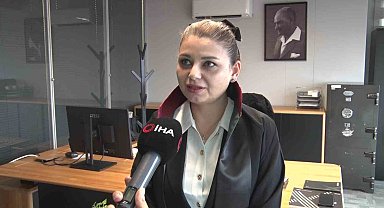 Yıllardır manevi dedesi olarak bildiği kişinin öz babası olduğunu öğrendi