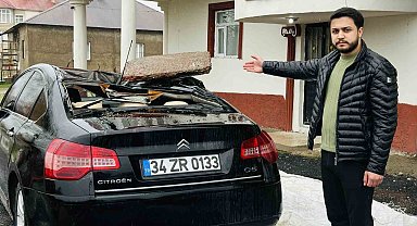 Yüksekova'yı fırtına vurdu: Çatılar uçtu, bir araç hasar gördü