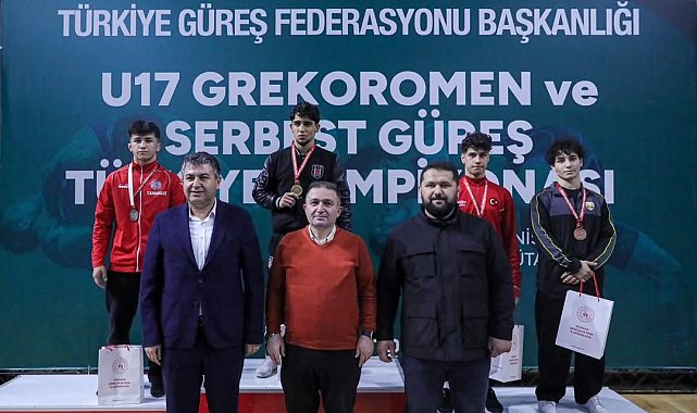 Yunusemreli güreşçi Kadir Kadiroğlu Türkiye 3'üncüsü oldu