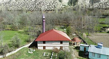 Yüzyıllardır ayakta duran ecdat yadigarı