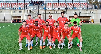 Zonguldak'ta kadın başkan amatör takıma adaylığını açıkladı