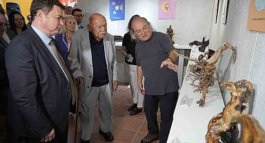 14 yıl boyunca dağdan topladığı eserlerle sergi açtı