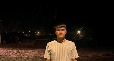 15 yaşındaki genç, husumetlilerinin silahlı saldırısına uğradı... O anlar kamerada