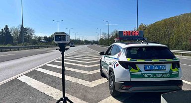 21'i alkolden 202 araç trafikten men edildi