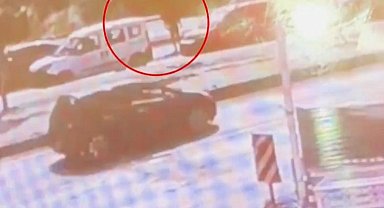 3 kişinin hayatını kaybettiği silahlı saldırı kamerada