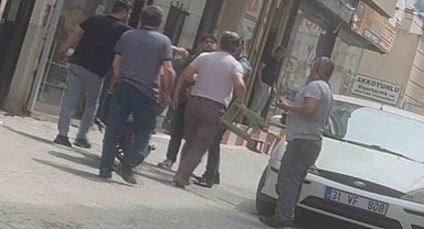 'Hayırdır ya' diyerek başlanan tabureli tartışma kamerada