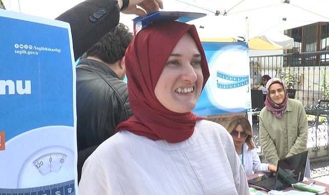 'İdeal Kilonu Öğren, Sağlıklı Yaşa' uygulamasında vatandaşla sağlık personeli arasında ilginç diyaloglar