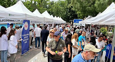 'Sağlık Sokağı'nda vatandaşa ücretsiz sağlık hizmeti