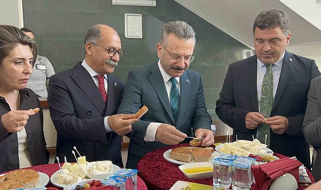 5 Bin yıllık ekmek Halk Ekmek tezgahlarında