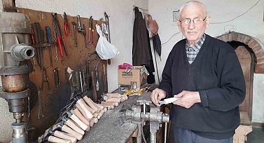70 yıldır 'hayvan tarağı' imalatı yapıyor