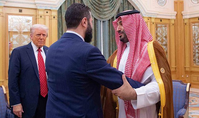 ABD Başkanı Donald Trump ile Suriye Devlet Başkanı Ahmed eş-Şara'nın Riyad'daki görüşmesi başladı.