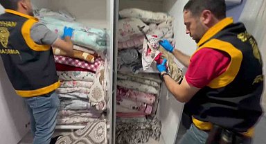 Adana'da ev baskınında polis dolapta AK-47 buldu: 3 gözaltı